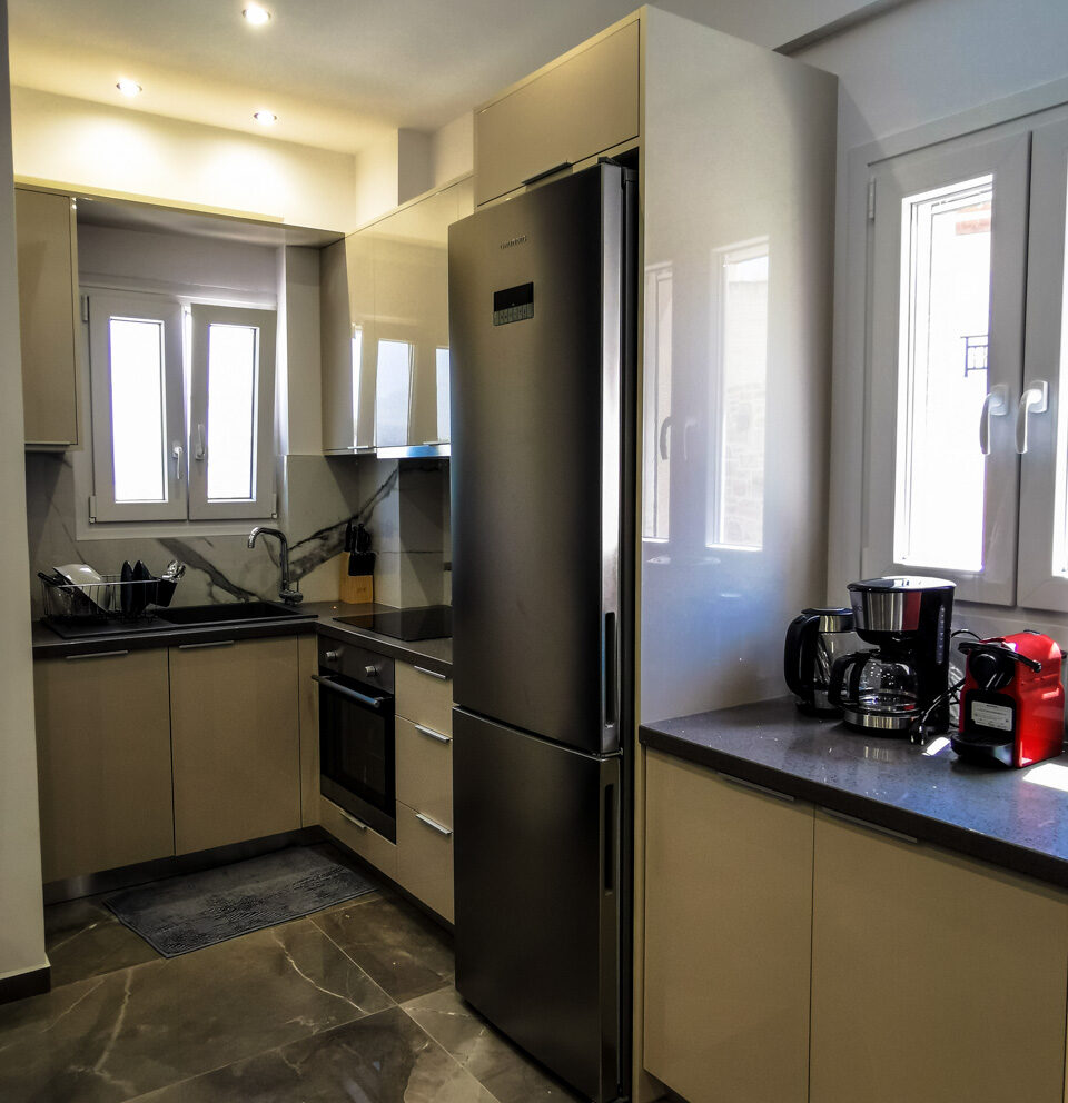 The Kitchen | GoldenDay I