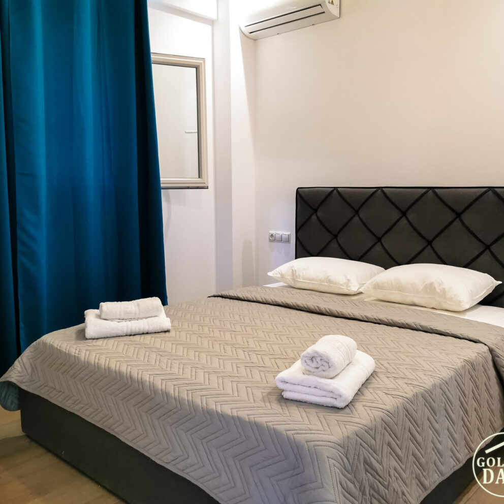 The main Bedroom | GoldenDay I