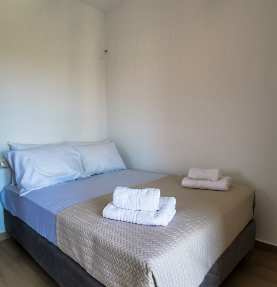 The second Bedroom | GoldenDay I