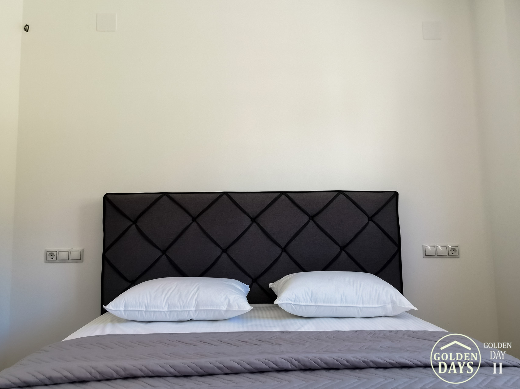 The Main Bedroom | GoldenDay II