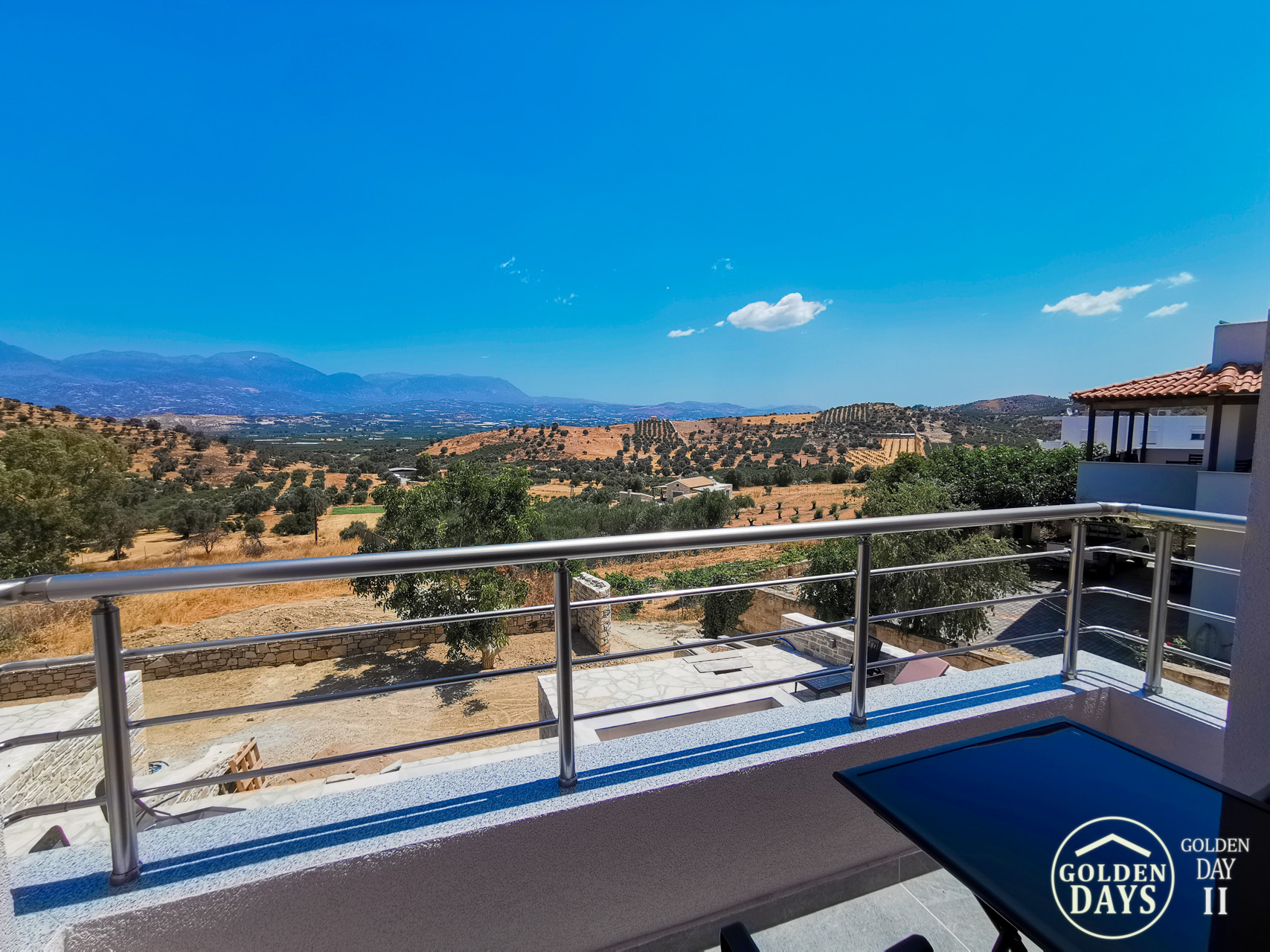 The Balcony with beautiful view | GoldenDay II